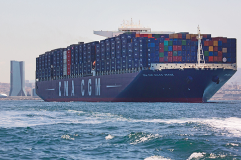 cma cgm jules verne marseille 14 11 17