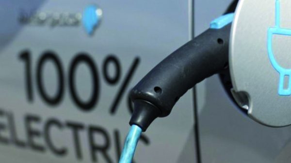auto elettrica incentivi trasporto