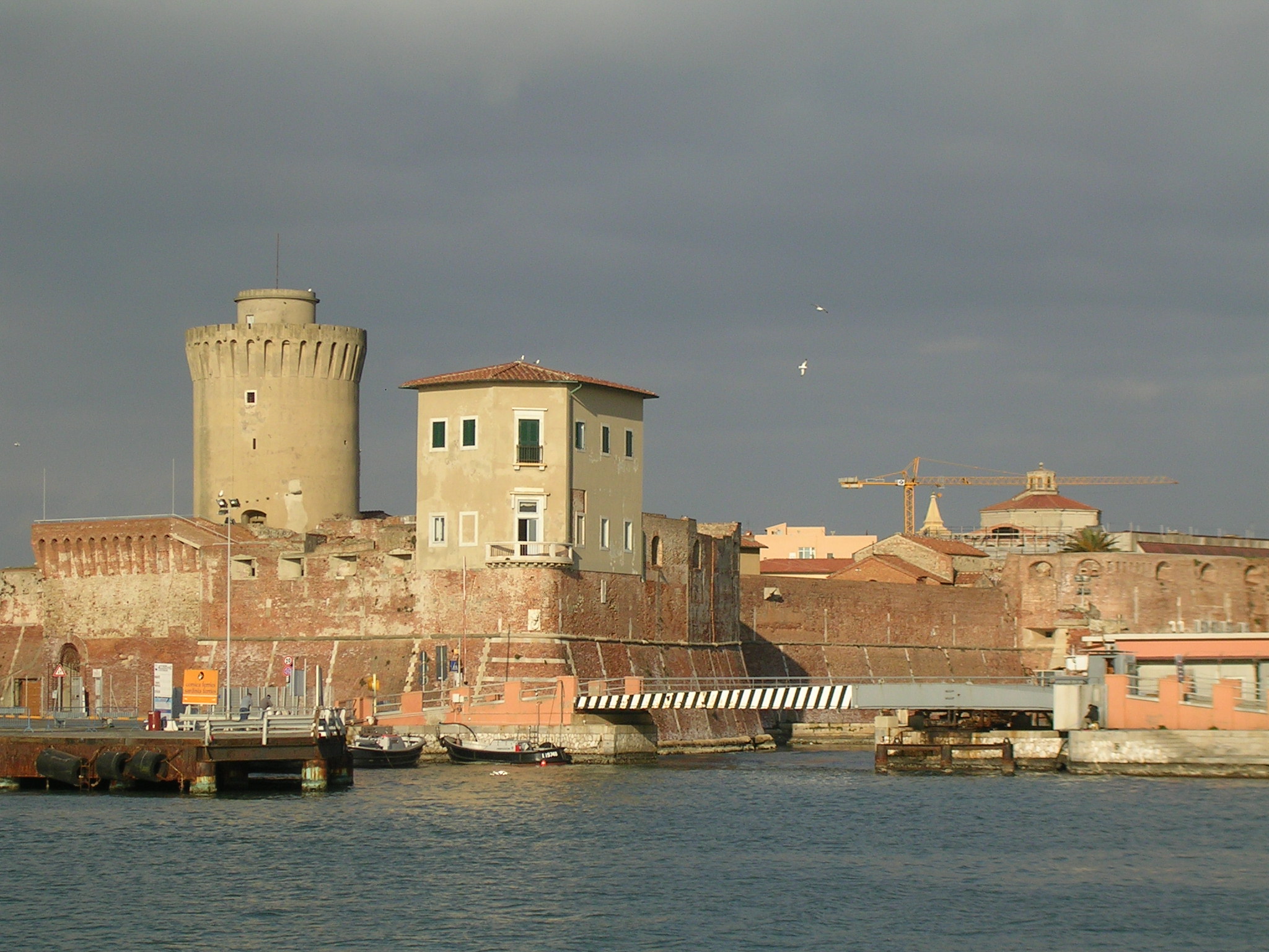 variante Authority_simposio porto di livorno 2000