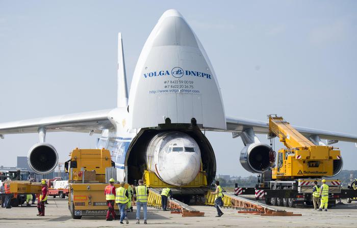 Antonov An-124 durante un carico