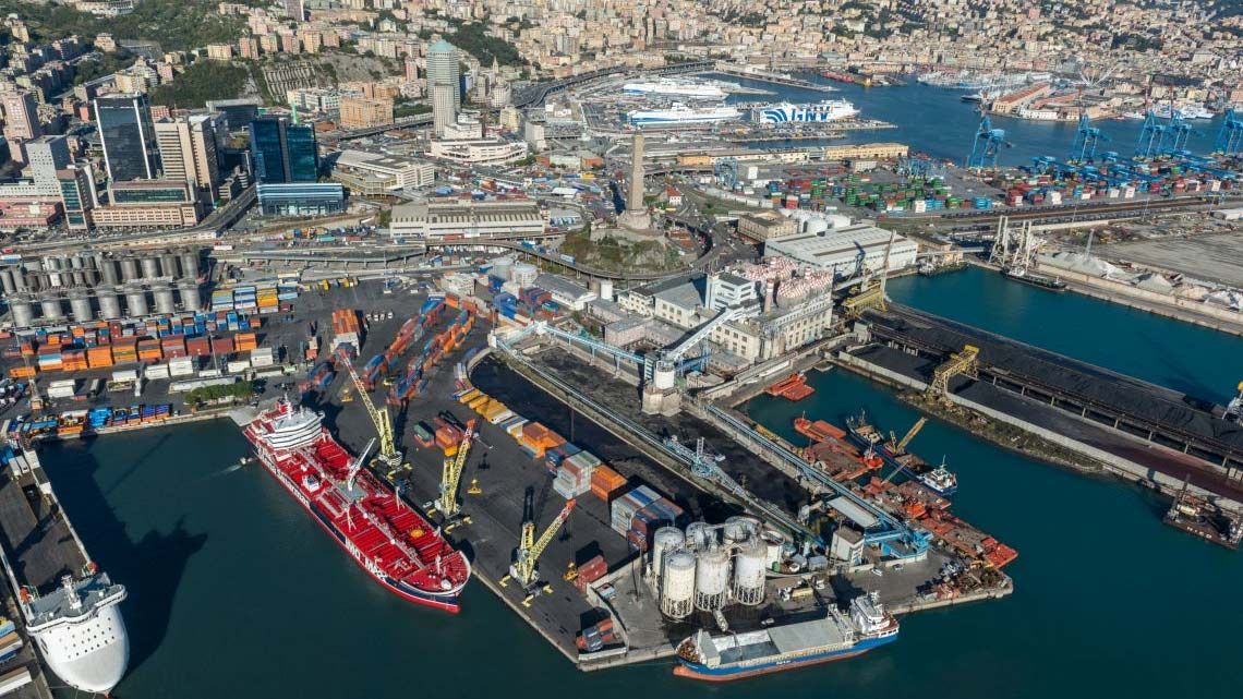 Genova allerta ports of genoa fiom