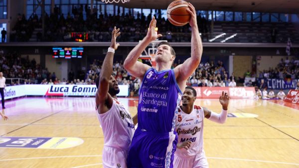 Tirrenia è god sponsor della Dinamo Sassari