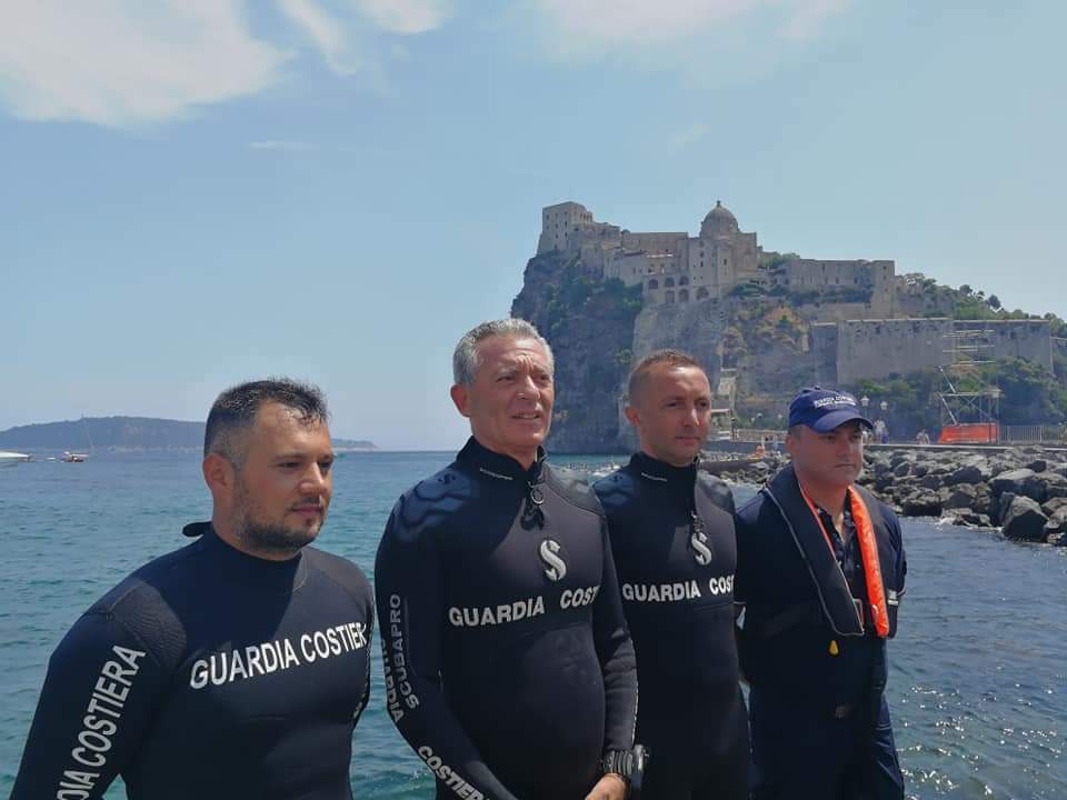 Ischia: l'Ammiraglio Giovanni Pettorino ha ricordato #PlasticFreeGC