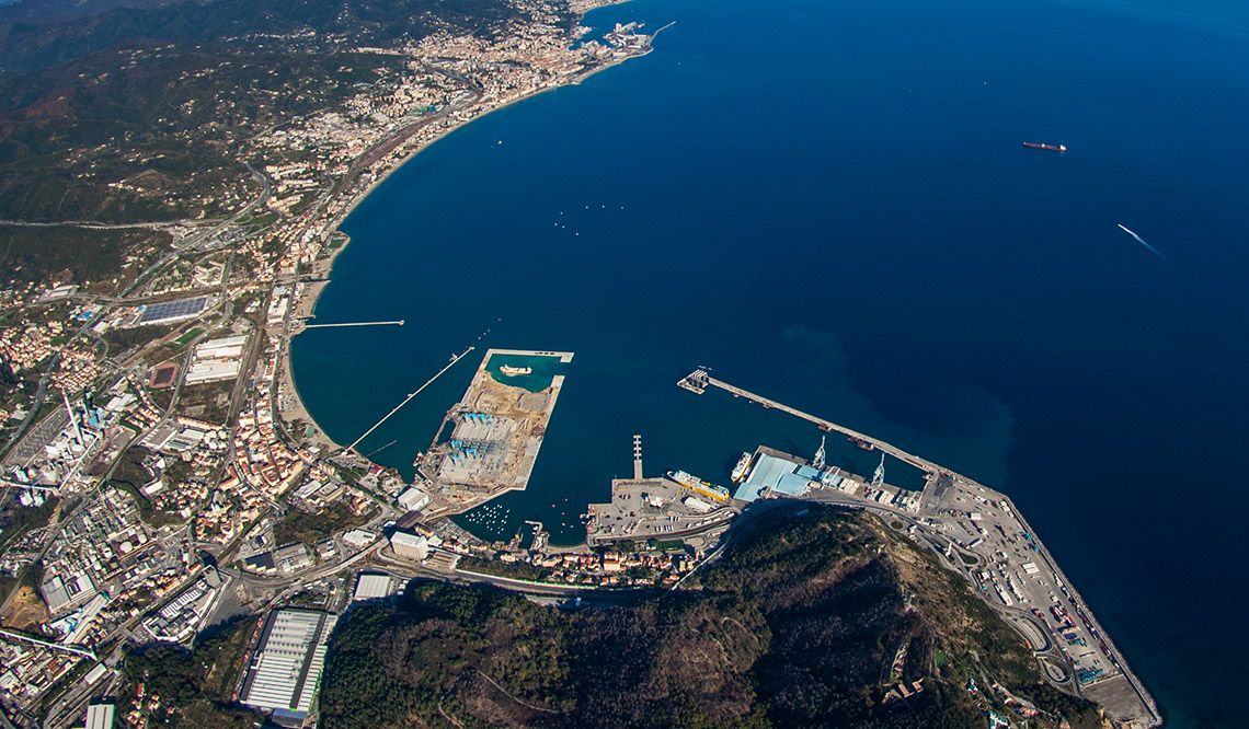 diga foranea di Vado Ligure