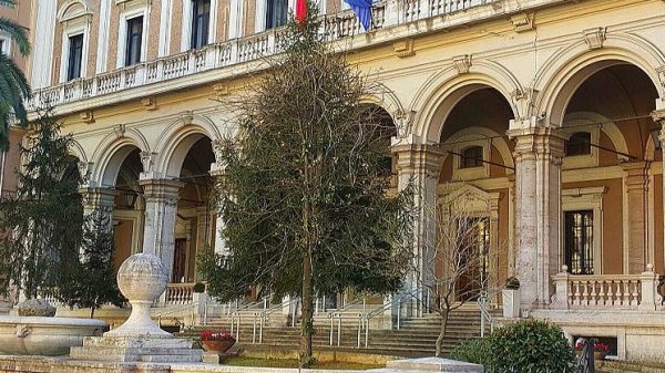 in servizio collegamento Civitavecchia-Olbia