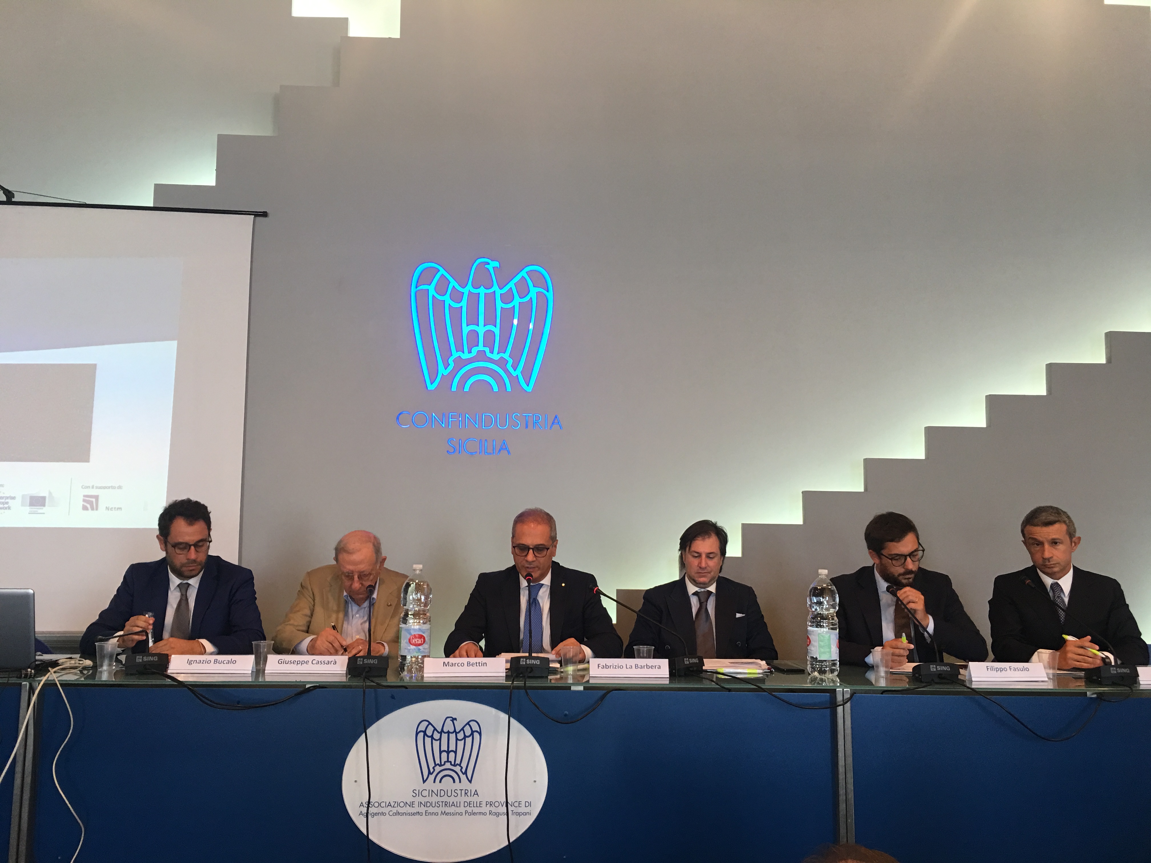 Export: il made in Sicily conquista la Cina, il tavolo del convegno