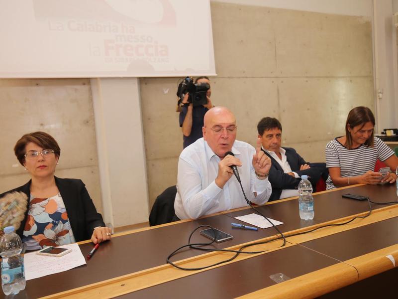 Frecciargento Sibari-Bolzano Sibari-Bolzano , il momento della conferenza stampa con il presidente Oliverio