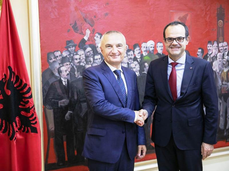 Musmanno ricevuto a Titana dal Presidente d'Albania