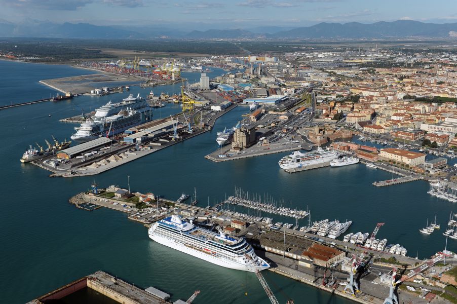 porti gestione sostenibile infrastrutture idrogeno corsini interventi