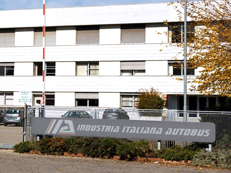 industria italiana autobus