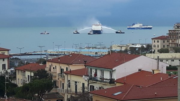 Gruppo Grimaldi incendio eurocargo trieste