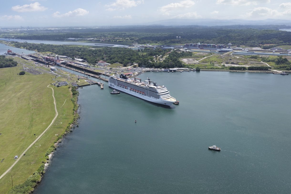 msc poesia panama