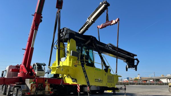reach stacker Spinelli di Livorno